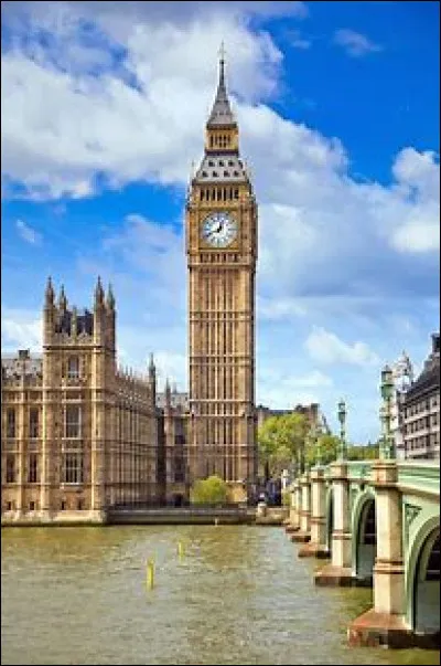 Cette tour se situe en Angleterre et s'appelle la "Tower Bridge".