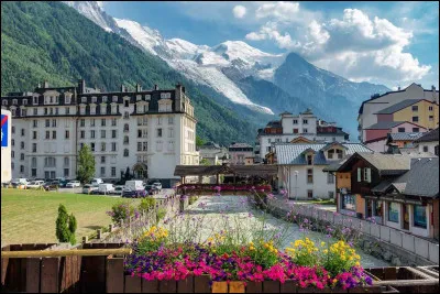 CHAmonix est une commune située dans le département de la ...