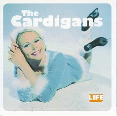 Commençons par cette chanson de The Cardigans "Lovefool".
Love  love 