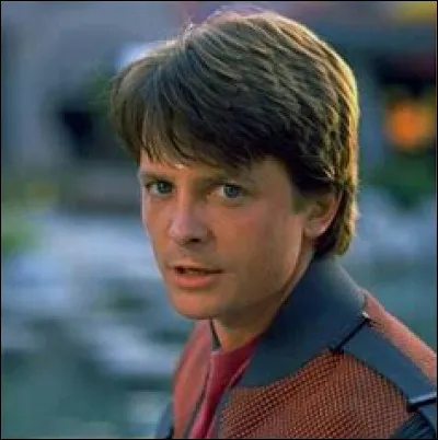 Qui joue le rôle de Marty McFly ?