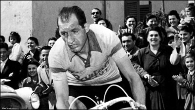 Km 0 : Florence. Né à Ponte a Ema, près de Florence, ce grand champion cycliste a remporté deux fois le Tour de France à 10 ans d'intervalle, un record.
 Qui est celui qui fut surnommé "le pieux" ?