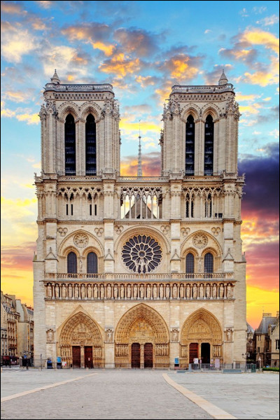 Quelle est la particularité de la cathédrale Notre-Dame de Paris ?