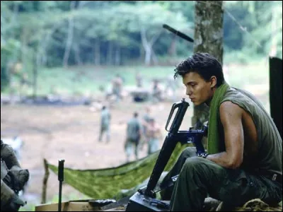 Comment s'appelle ce film de guerre avec Depp ?