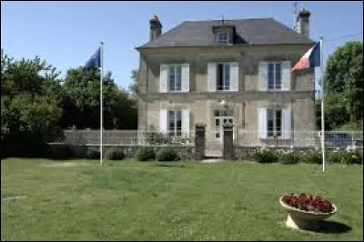 Nous commençons notre balade en Normandie, à Aignerville. Ancienne commune de l'arrondissement de Bayeux, dans le parc naturel régional des Marais du Cotentin et du Bessin, elle se situe dans le département ...