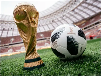 La Coupe du monde de foot se joue...