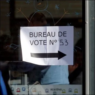 Quel système de vote est utilisé en France en vue de réduire labstention ?