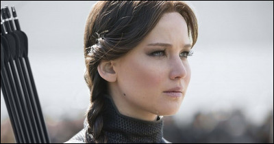 Comment s'appelle la fille, personnage principal dans Hunger Games ?