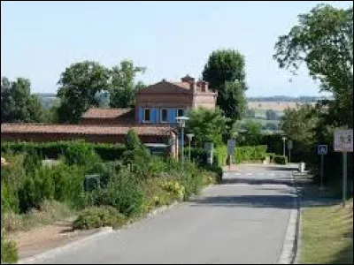 Notre première balade de la semaine commence dans le Lauragais, à Aurin. Village de l'aire d'attraction Toulousaine, traversé par la Saune, il se situe dans le département ...