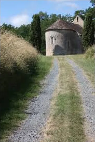 Notre première balade de la semaine et du mois commence sur le chemin qui mène à la chapelle de Bouzonnet, à Bouzon-Gellenave. Village de l'arrondissement de Mirande, traversé par la Midouze et le Petit Midour, il se situe dans le département ...