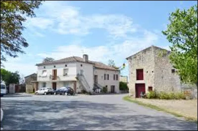 Nous démarrons notre promenade à Donnazac. Petit village Tarnais de 65 habitants, il se situe dans l'ex région ...