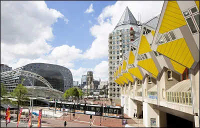 Rotterdam : Dans quel pays se situe cette ville ?