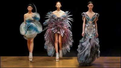 Quelle est la nationalité d'Iris Van Herpen ?