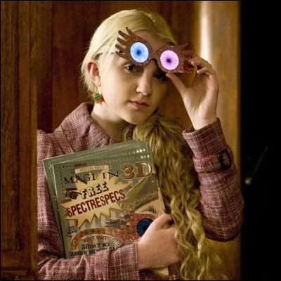 En 10e position, nous retrouvons Luna Lovegood ce personnage Serdaigle excentrique, de quel trio fait-elle partie ?