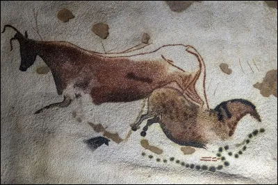 Lors de quelle époque historique a-t-on peint sur les murs de la grotte de Lascaux ?