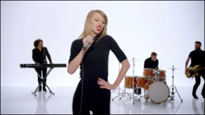 Pour commencer, quelle est la premiere chanson de Taylor Swift ?