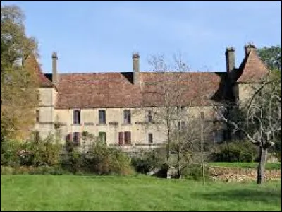 Notre première balade de la semaine commence dans le Périgord noir, au château de Besse. Nous sommes dans le département ...