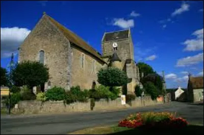 Notre balade démarre au pied de l'église Saint-Pierre-Saint-Paul, à Ancinnes. Village de l'arrondissement de Mamers, il se situe dans le département ...