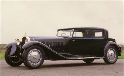 Echec commercial aussi mémorable que sa ligne pour cette rarissime voiture d'ultra-luxe, sans doute l'une des plus célèbres voitures françaises de cette période. Quel est le nom de cette légende roulante ?