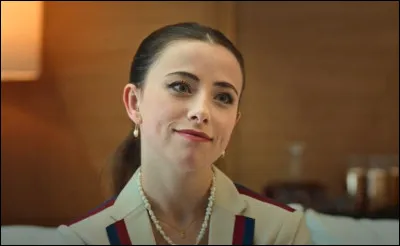 Voici Emilia. Elle apparaît dans la saison 8 de quelle série Netflix ?