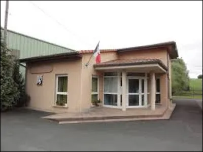 Notre balade dominicale commence en Lorraine, à Bébing. Village de l'aire d'attraction Sarrebourgeoise, il se situe dans le département ...