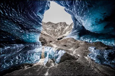 Quel est lâge approximatif du Katla ?