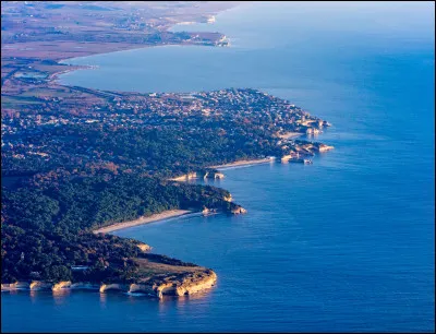 La Gironde est le plus vaste département métropolitain français.