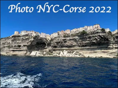 Quel est ce lieu insolite surréaliste, une falaise abrupte de calcaire situé à l'extrême sud de la Corse face à la mer ?