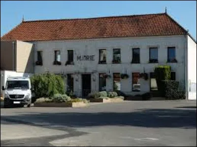 Ville de l'arrondissement de Montreuil-sur-Mer, à la confluence de la Canche et de la Créquoise, Beaurainville se situe en région ...