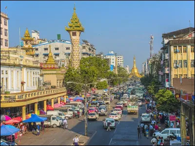 Dans quel pays se trouve Mandalay, ville de 1 million d'habitants ?