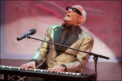 Le célèbre chanteur Ray Charles nous a quittés en 2004.