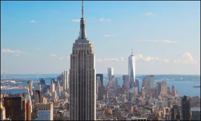 Comment s'appelle ce gratte-ciel, situé à New-York ?