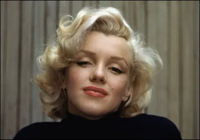 De qui Marilyn Monroe a-t-elle dit "il ressemble à Lincoln, en plus intellectuel" ?