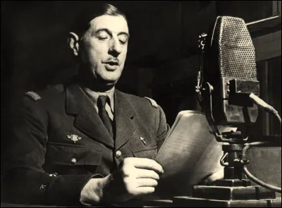 Le 18 juin 1940, le général de Gaulle effectue son célèbre appel depuis Londres. Complétez sa fameuse citation : "La France a perdu une bataille, mais la France...