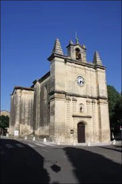 Notre balade du jour démarre en Occitanie, à Aujargues. Commune de l'aire d'attraction Nîmoise, elle se situe dans le département ...