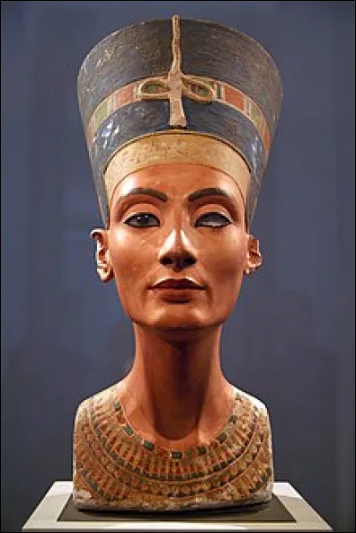 Histoire : Quelle reine d'Egypte a été l'épouse d'Akhenaton ?