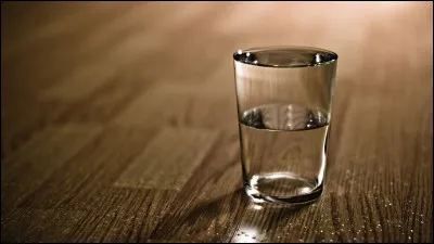 Vois-tu le verre à moitié plein ou à le verre à moitié vide ?