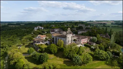 Ce village du Lot-et-Garonne tient une place éminente parmi l'association des communes de France aux noms burlesques :