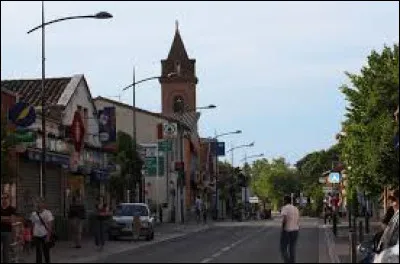 Je vous propose de commencer notre promenade en Occitanie, à Aucamville. Ville de la métropole Toulousaine, elle se situe dans le département ...