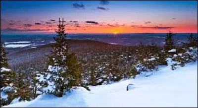 Quelle est la deuxième planète la plus proche du Soleil ?