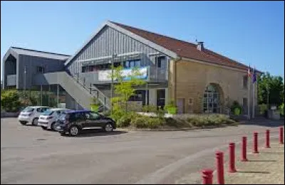 Nous démarrons notre balade en Bourgogne-Franche-Comté, à Amblans-et-Velotte. Village de l'aire d'attraction Luronne, il se situe dans le département ...