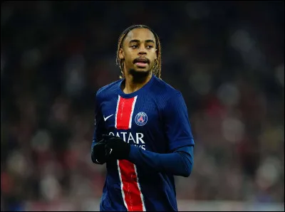 Qui est ce joueur évoluant au PSG ?