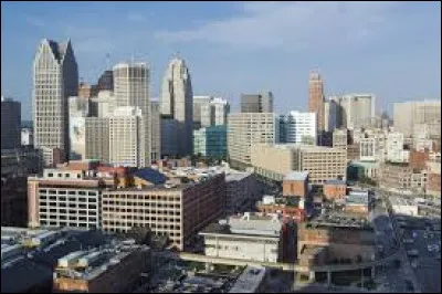 La ville de Détroit se situe dans l'État du Michigan.