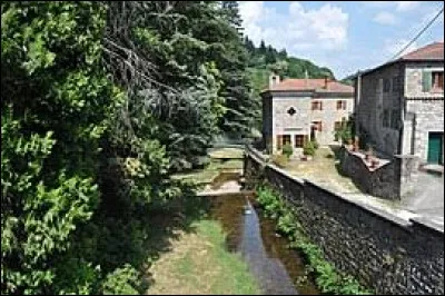 Notre balade démarre à Albon-d'Ardèche. Nous sommes en région ...