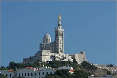 Pour commencer, où se trouve cette basilique très connue ?