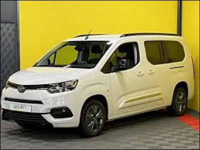 Clone des Peugeot Rifter et Citroen Berlingo, celui-ci se nomme ...