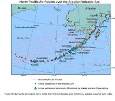 Sur quels pays s'étendent les îles Aléoutiennes ?