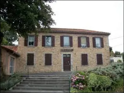 Nous démarrons notre balade dans le Comminges, à Aspret-Sarrat. Village de l'arrondissement de Saint-Gaudens, il se situe dans le département ...