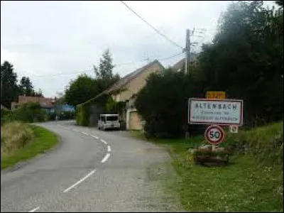 Nous commençons notre balade dominicale à Altenbach. Ancienne commune de l'arrondissement de Thann-Guebwiller, elle se situe dans le département ...