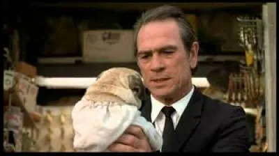 Quel agent joue Tommy Lee Jones dans les trois films "Men in Black" ?