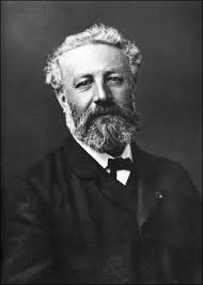 Quel est le premier roman de Jules Verne ?